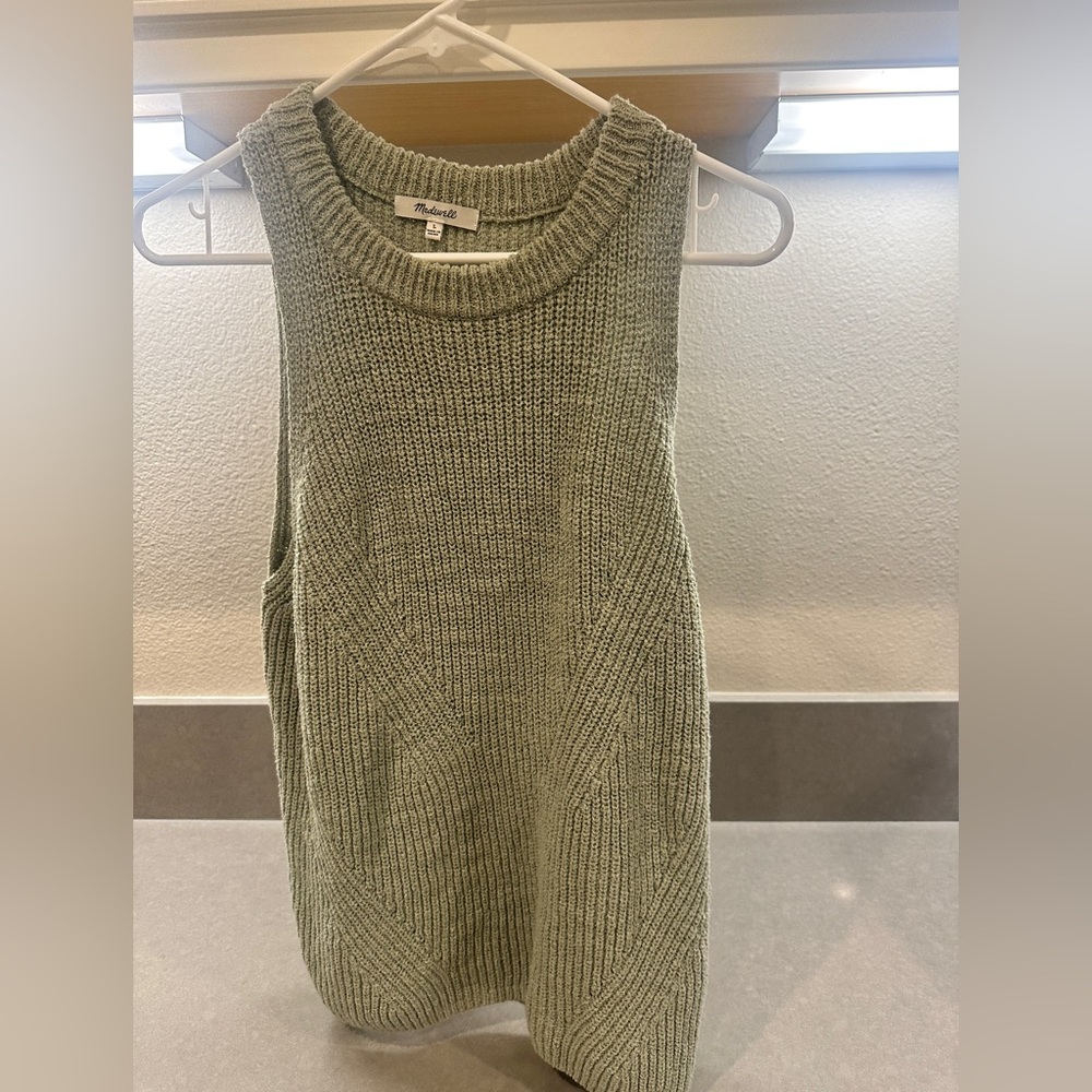 Madewell Sleeveless Shirt/Tank Size Large